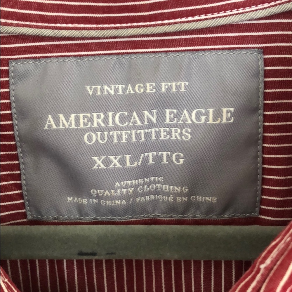 AMERICAN EAGLE 🔔 button down - Picture 2 of 6